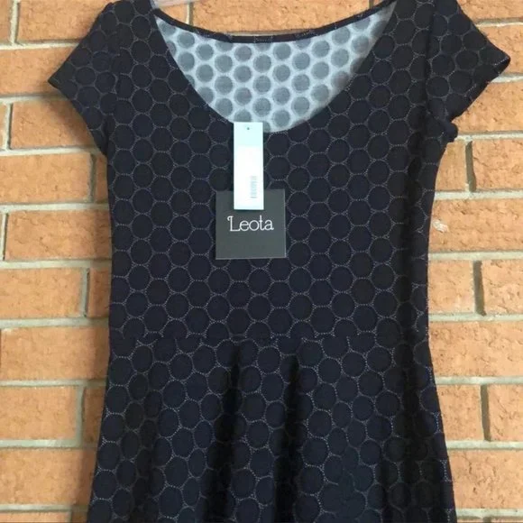 🖤LEOTA🖤WYATT TONAL CIRCLE FIT AND FLARE DRESS🖤 - Picture 8 of 12